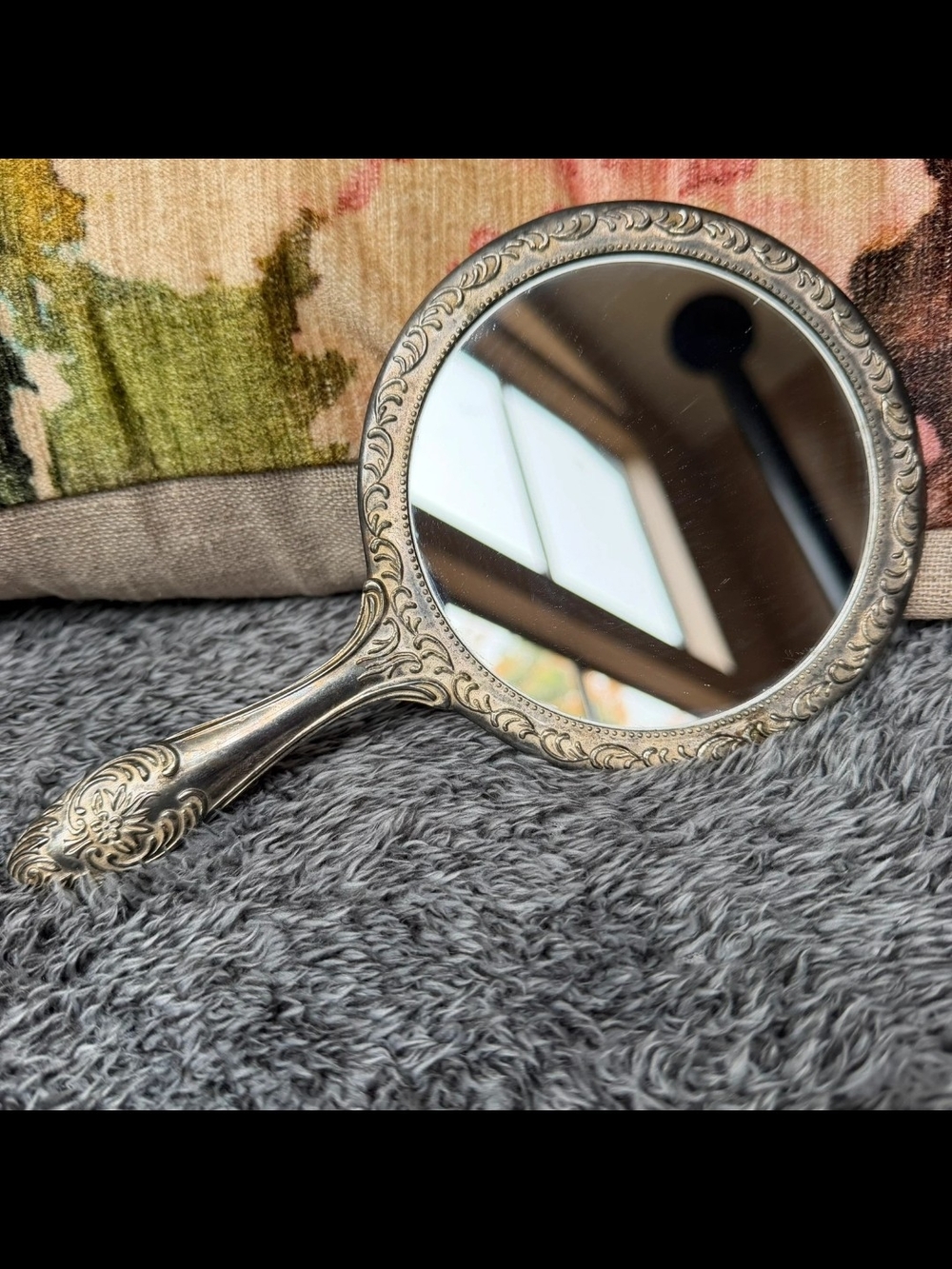 Vintage Style Handheld Mirror in Antique Silver